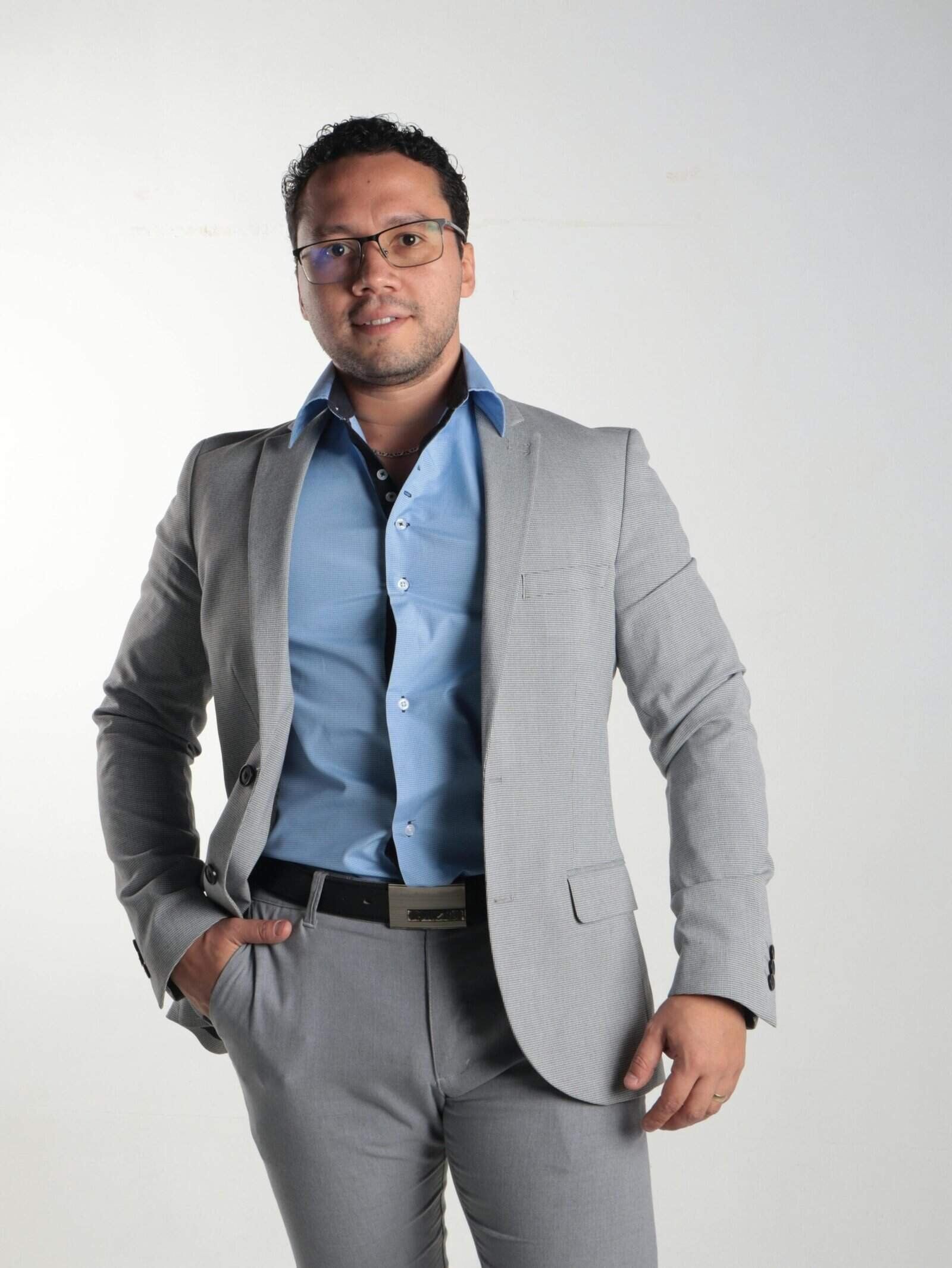 Best Suit Colors For Men In 2025: The Essential Office, Wedding